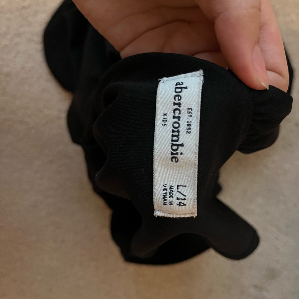 Abercrombie Kids Black one-shoulder asymmetric mini dress - Picture 4 of 4